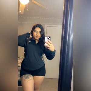 Meet your Posher, Raquel